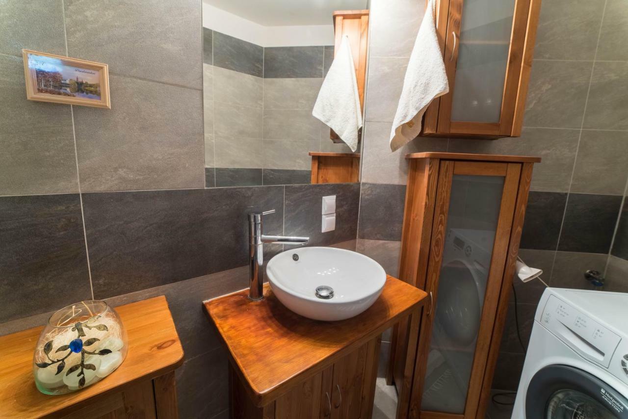 Apartament 25 Apartment ปิช ภายนอก รูปภาพ